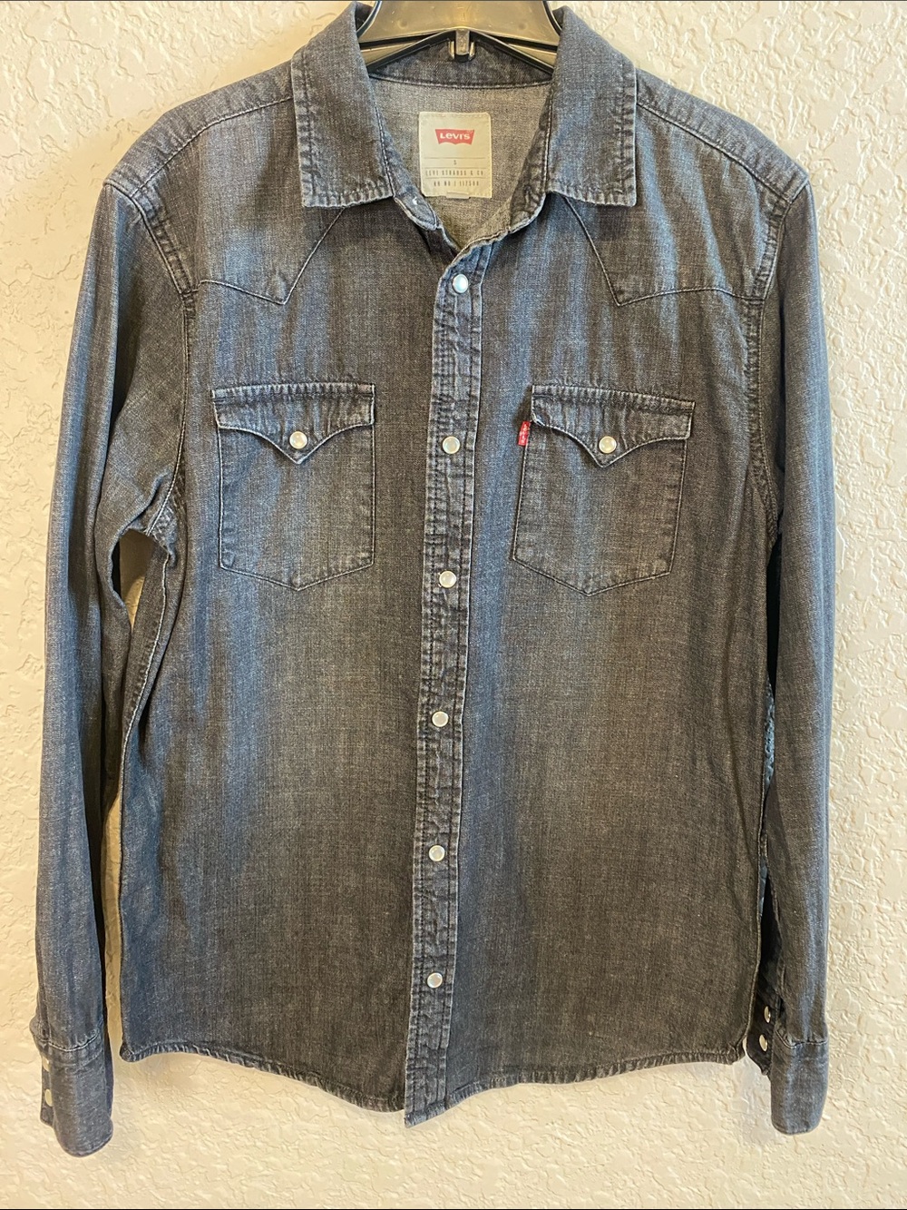 Levi's Women’s Black Denim Western Shirt w/ Pockets/Snap Pearl Buttons Small
